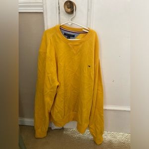 YELLOW CREWNECK  TOMMY HILFIGER